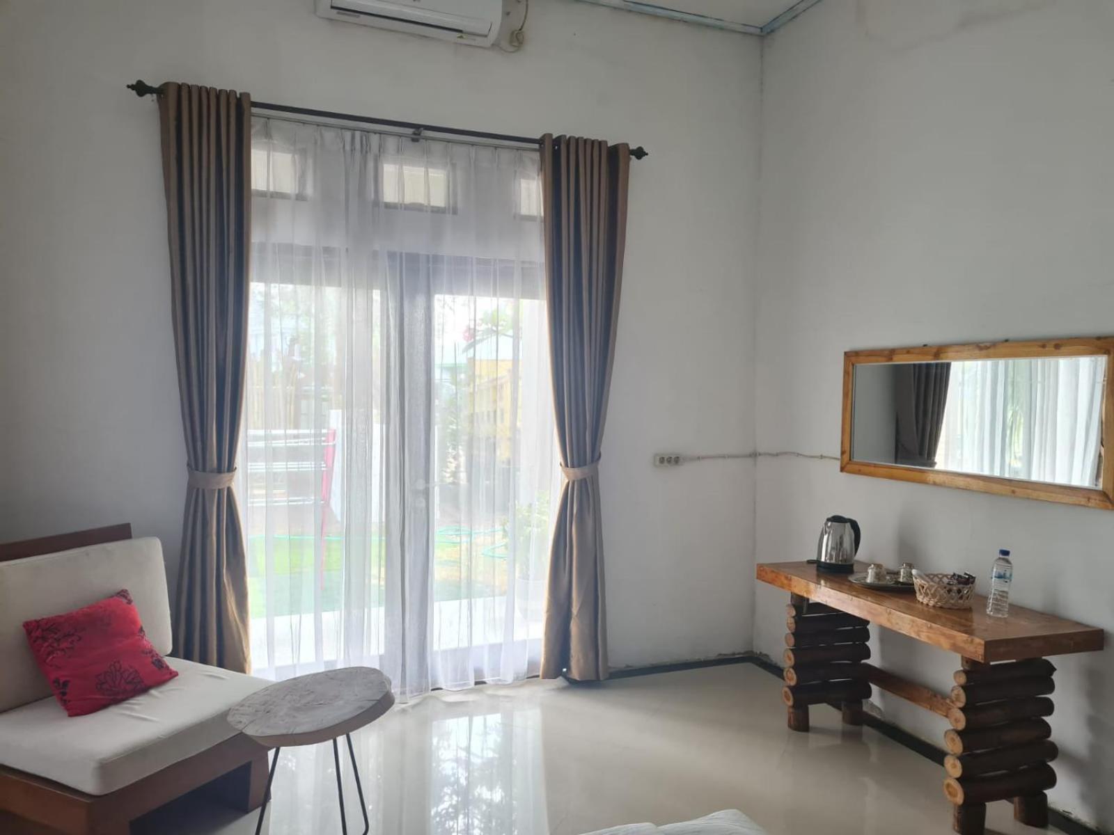 Inang Amang Homestay Labuan Bajo Buitenkant foto