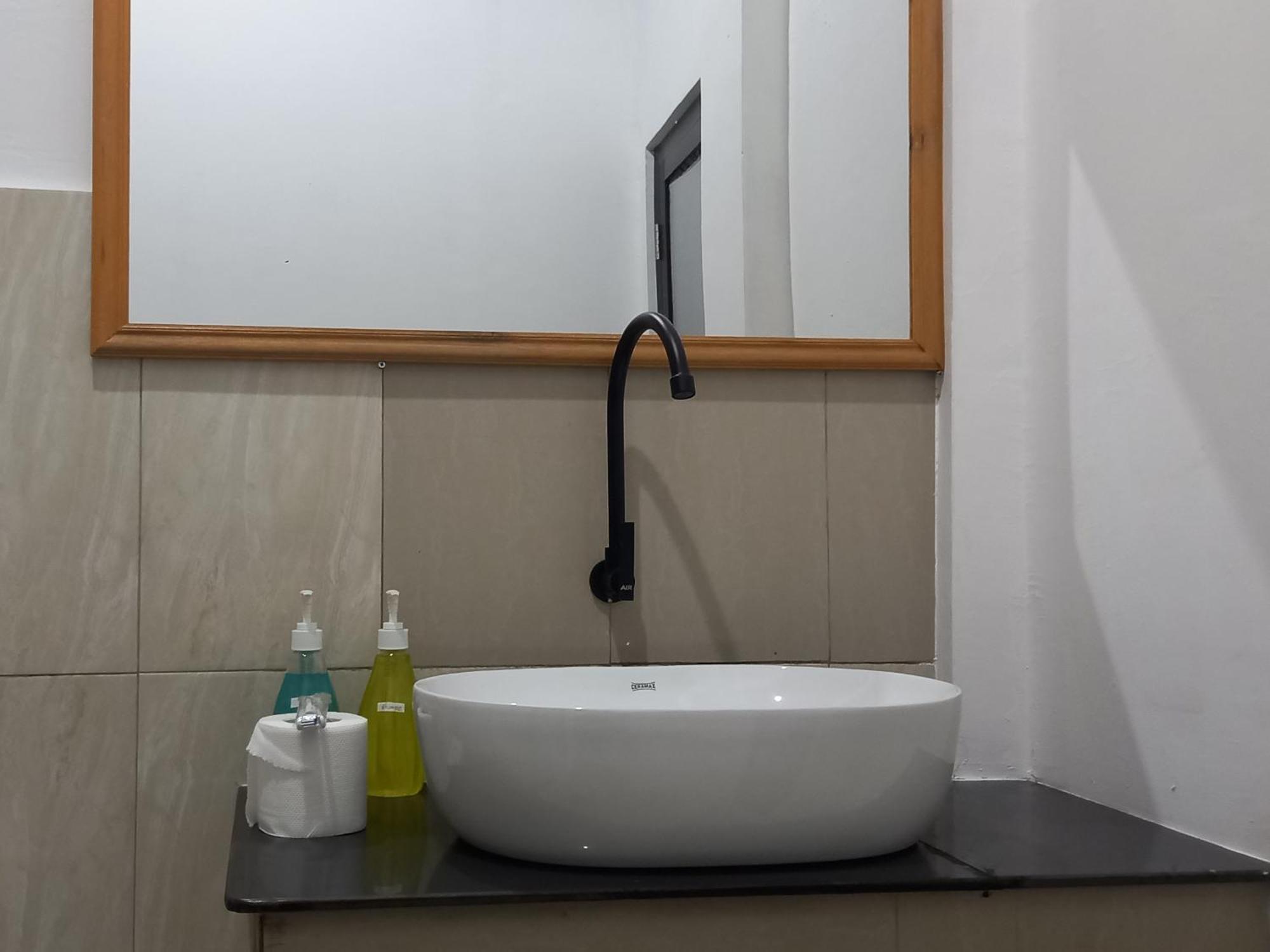 Inang Amang Homestay Labuan Bajo Kamer foto